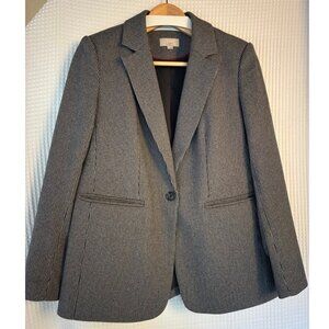 Classic gray houndstooth blazer